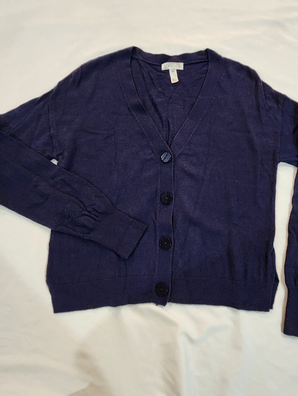 Leith Women's Navy V-Neck Button Cardigan Sweater